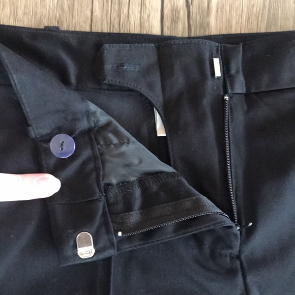 Black mid length (modern fit), Worthington shorts. Size 10 petite. - Picture 2 of 4